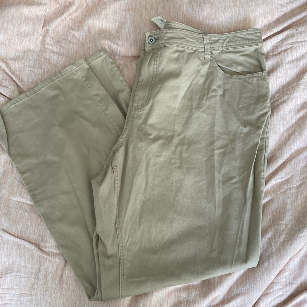 24W Sonoma Khaki Straight Leg Pants